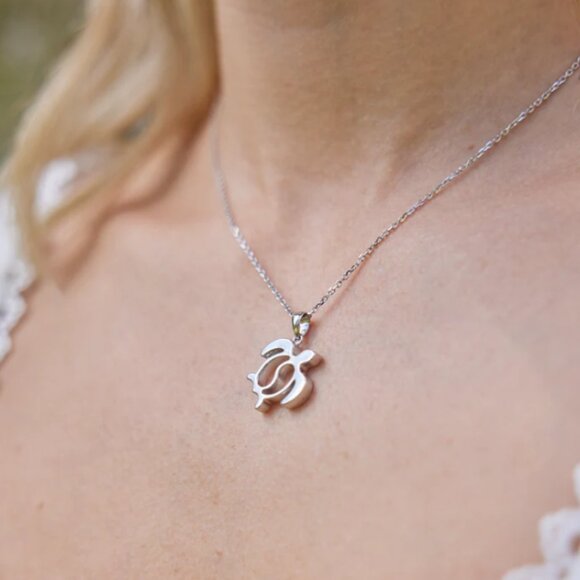 Silver Hawaiian Turtle Pendant - Picture 5 of 5